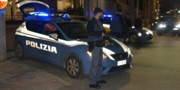 Crotone: la Polizia di Stato arresta giovane egiziano accusato di violenza sessuale su un treno a Novara