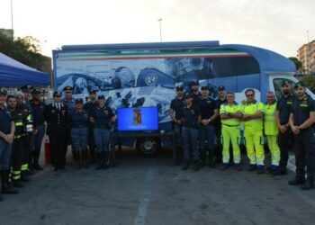 Crotone, “E…state con noi”: Polizia Stradale tra cittadini e controlli contro guida alterata