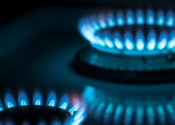 Isola di Capo Rizzuto entra nell’era del metano: “Un momento storico per la città”