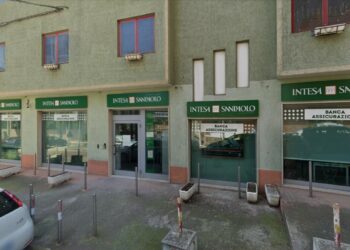 Petilia Policastro, chiusura filiale Intesa San Paolo, l’Amministrazione corre ai ripari