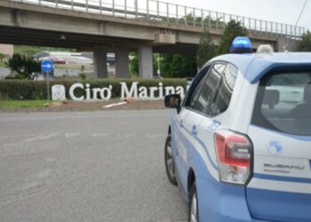 Crotone: la Polizia di Stato effettua controlli a Cirò Marina e nel Capoluogo