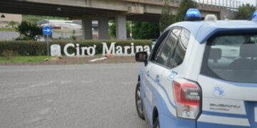 Crotone: la Polizia di Stato effettua controlli a Cirò Marina e nel Capoluogo