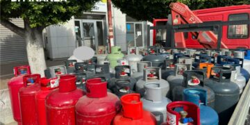 GdiF Crotone: sequestrate 70 bombole di GPL illegalmente commercializzate e denuncia di un responsabile