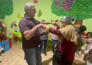 Cirò Marina, la scuola dell’infanzia “Il Bosco Incantato” festeggia i nonni: una giornata di amore, memoria e riflessione