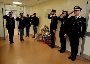Crotone, la Questura rende omaggio ai tre Carabinieri caduti in servizio a Verona