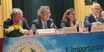 Isola Capo Rizzuto, successo per l’evento “Libertà è Democrazia” contro le mafie: intervengono Affatato e Di Manna