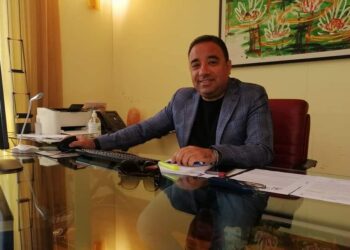 Cirò Marina, il sindaco Ferrari rassicura le famiglie: “Nessun rischio nei plessi Wojtyla e Don Vitetti”