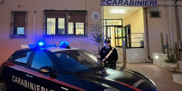 Stalking, violenze e minacce ad Isola Capo Rizzuto: i Carabinieri arrestano 5 persone