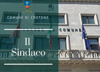Crotone, il commosso addio del sindaco Vincenzo Voce: “Un uomo che ha servito la città con coraggio e dedizione”