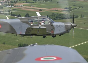 Aeronautica Militare: Corso di Cultura Aeronautica a Crotone