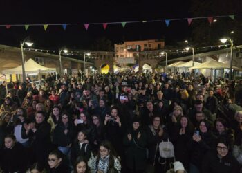Cotronei, successo per la 16ª Sagra della Castagna: tradizione, spettacoli e grande partecipazione