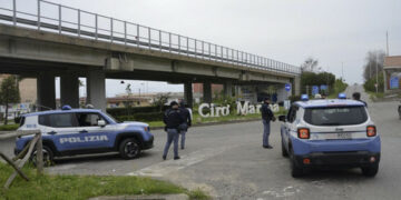 Crotone: la Polizia di Stato effettua controlli a Cirò Marina e nel Capoluogo