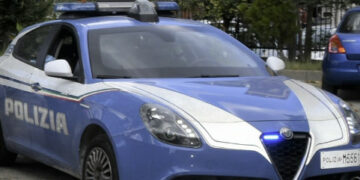 Crotone: la Polizia di Stato effettua operazione antidroga e arresta due giovani