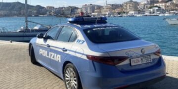 Crotone: La Polizia di Stato arresta un uomo condannato per violenza sessuale su minore