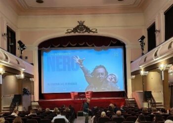 Crotone, entra nel vivo la rassegna Cinalci: dopo il successo dell’Ensemble dell’Orchestra Brutia e del film di Giovanni Esposito, grandi nomi in arrivo all’Apollo