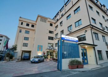 Crotone, la Questura in piazza domani 25 novembre: stand informativo e camper della Polizia contro la violenza sulle donne