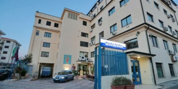 Crotone, la Questura in piazza domani 25 novembre: stand informativo e camper della Polizia contro la violenza sulle donne