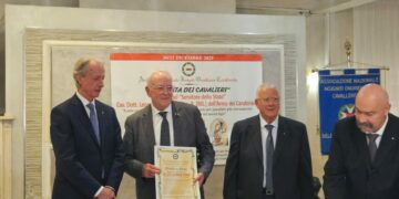 L’ANIOC “Associazione Nazionale Insigniti Onorificenze Cavalleresche” di Crotone, il 20-21 dicembre 2025, ha organizzato la “Giornata dei Cavalieri” e la festa per gli auguri del “Santo Natale”