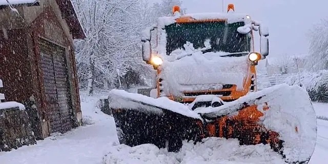 Crotone, il Prefetto Ferraro approva il Piano Neve 2025-2026: definite le procedure per la gestione delle emergenze invernali