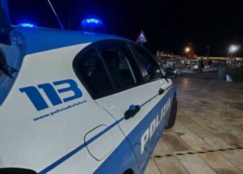 Crotone, operazione antidroga: la Polizia di Stato arresta un pusher e sequestra 100 grammi di hashish