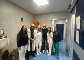 Crotone, un dono che fa bene: l’imprenditore Gianluca Romanò regala tre televisori al reparto di Malattie Infettive dell’Ospedale San Giovanni di Dio