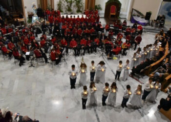 “In…canto di Natale tra luci e colori”: musica, inclusione e comunità per il Natale dell’Ic Papanice Alfieri