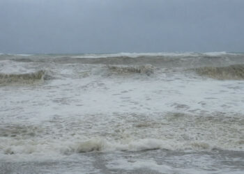 Allerta meteo arancione martedì 20 gennaio: scuole chiuse a Crotone, Cirò, Cirò Marina, Melissa, Strongoli, Cutro, Cariati e altri comuni della Calabria
