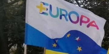 Crotone sempre più isolata: +Europa contro la soppressione della tratta aerea Crotone–Treviso