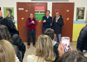 Scala Coeli, conclusa con successo la mostra “OMAGGIO A FRIDA”: Fusco e Tridico uniscono arte e il dialogo europeo nel borgo natale