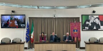 Crotone e Livorno unite dalla memoria: al via il gemellaggio simbolico tra il Giardino di Ali e il Giardino di Sara