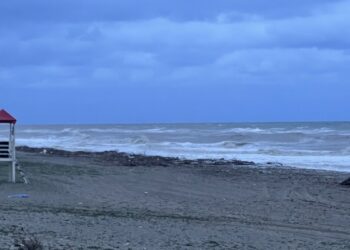 Calabria, in arrivo il ciclone Ulrike: vento forte e mareggiate lungo le coste