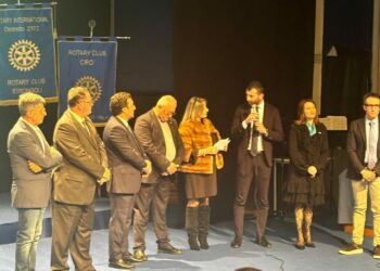 “Uniti per Aurora”: arte, musica e solidarietà nel concerto promosso da sei Rotary Club a Crotone