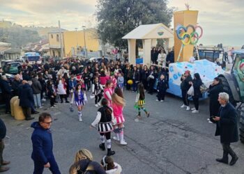 Carnevale a Cirò: festa tra maschere, musica e rispetto delle regole