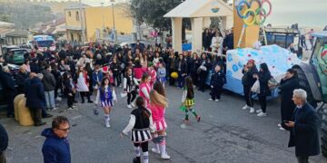 Carnevale a Cirò: festa tra maschere, musica e rispetto delle regole