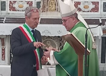 Cirò accoglie l’Arcivescovo Torriani: prima visita pastorale tra fede, comunità, memoria di Luigi Lilio e San Nicodemo Abate di Cirò