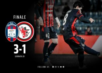 Calcio, Serie C, 28a giornata: Crotone vs Foggia 3-1