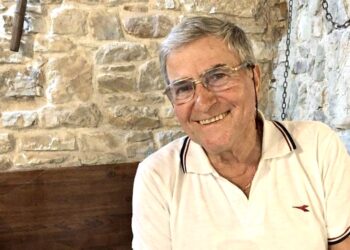 Addio a Salvatore Lonetti: il fotografo di Torre Melissa che sapeva regalare sorrisi