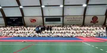 Karate, stage regionale al PalaBorsellino: l’AKC Crotone protagonista con i suoi atleti alla presenza dei vertici FIJLKAM Calabria e World Karate Federation
