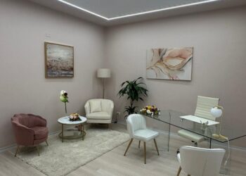 Crotone, inaugurata dalla Polizia di Stato “Una stanza tutta per sé” per ascoltare e proteggere le donne vittime di violenza