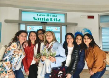 Cirò Marina, “Accanto al letto l’ulivo benedetto”: la palestra Freebody porta conforto ai pazienti della clinica Santa Rita