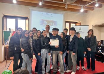 Cariati, studenti protagonisti con “Le Madri Costituenti”: memoria, diritti e cittadinanza attiva al Museo Civico