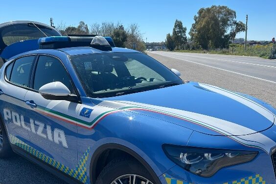 Polizia di Stato: stretta sui controlli a Pasqua a Crotone, arresti e oltre 1.600 persone identificate